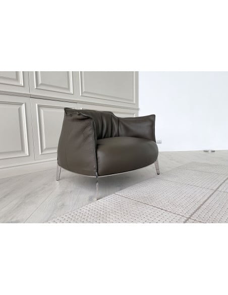 Archibald Gran Comfort Brown Armchair (Expo Offer)  - 2