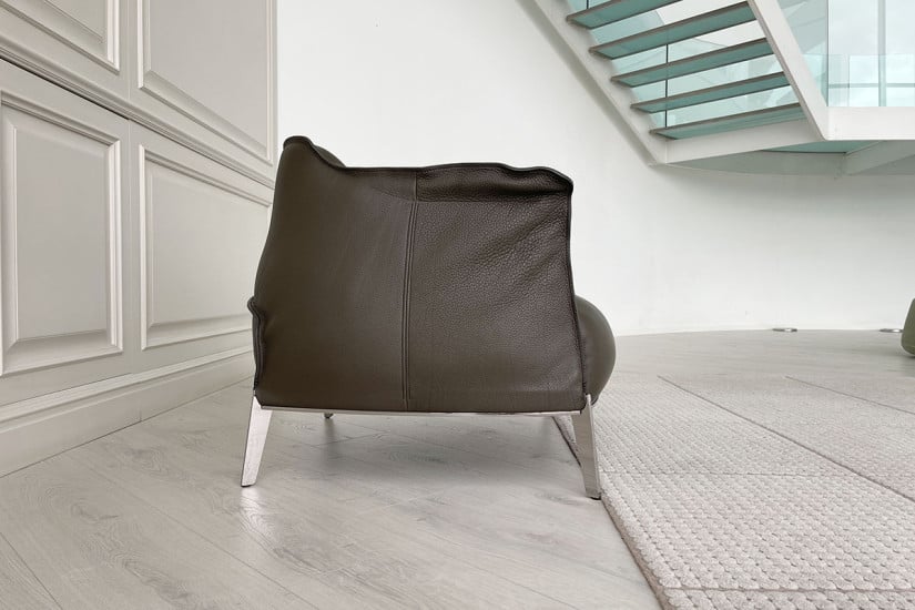 Archibald Gran Comfort Brown Armchair (Expo Offer)  - 3
