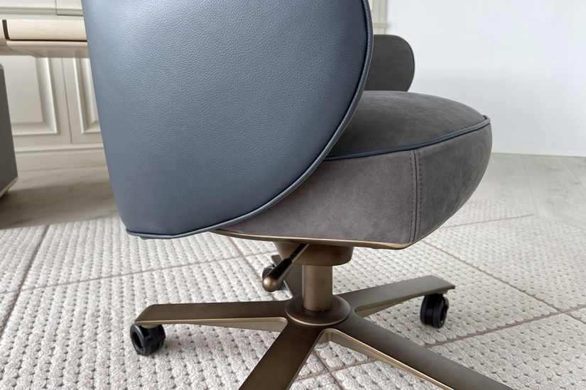 Poltrona Direzionale Genius in pelle blu (Offerta Expo) Giorgetti - 5