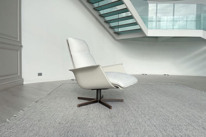 Fauteuil et Pouf Clori en tissu blanc (Offre Expo) Giorgetti - 3