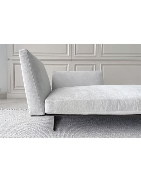 Evergreen White Leather Dormeuse (Expo Offer) Flexform - 4
