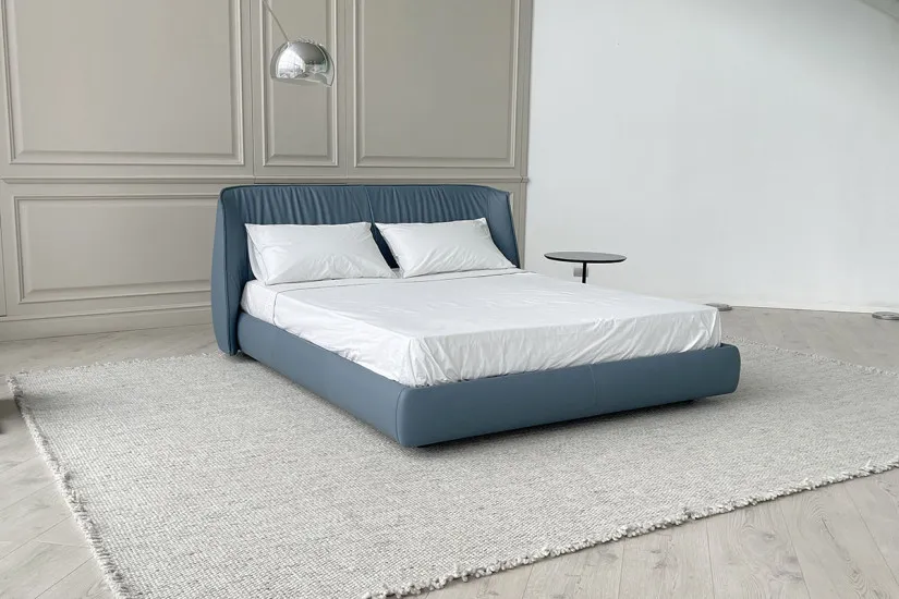 Archibald Blue Leather Bed (Expo Offer) Poltrona Frau - 2