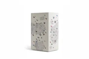 Isidoro Ultime Notizie Drinks Cabinet | Fornasetti Poltrona Frau - 1 2