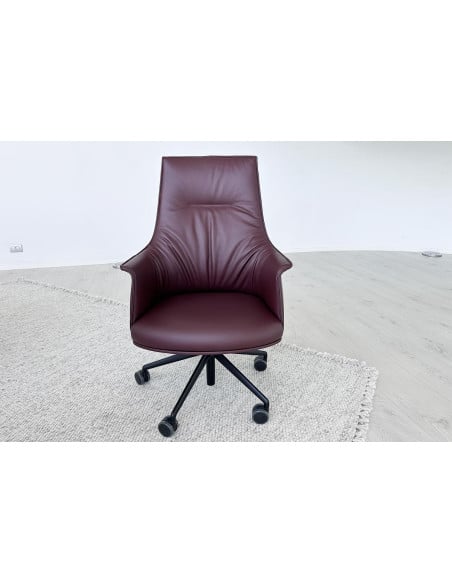 Archibald Task Executive Bordeaux Armchair (Expo Offer) Poltrona Frau - 1