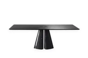 Table Raja Laurameroni - 1