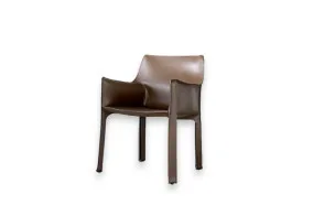 Chaise Cab 413 en cuir marron (Offre Expo) - Cassina
