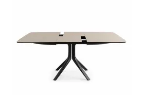 Kristalia Oops Extendable Table | Online Shop 2