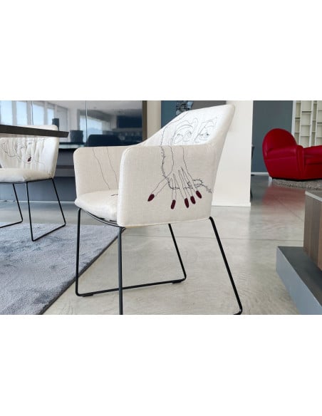 Chaise New York par Marras avec accoudoirs (Offre Expo) Saba