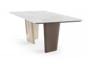 Table Pinnacle 2