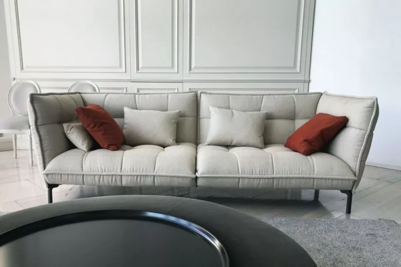 Husk Sofa (Expo Offer)