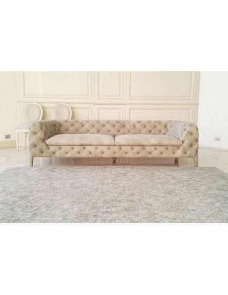 Windsor Sofa (Expo Offer)