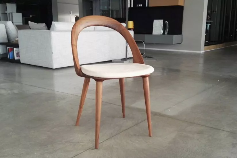 Ester Chair (Expo Offer)