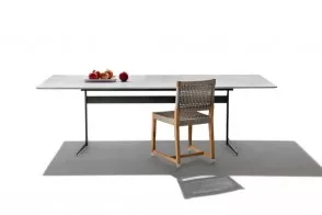 Fly Outdoor Table
