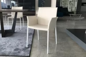 Lia Chair With Armrests (Expo Offer) 2