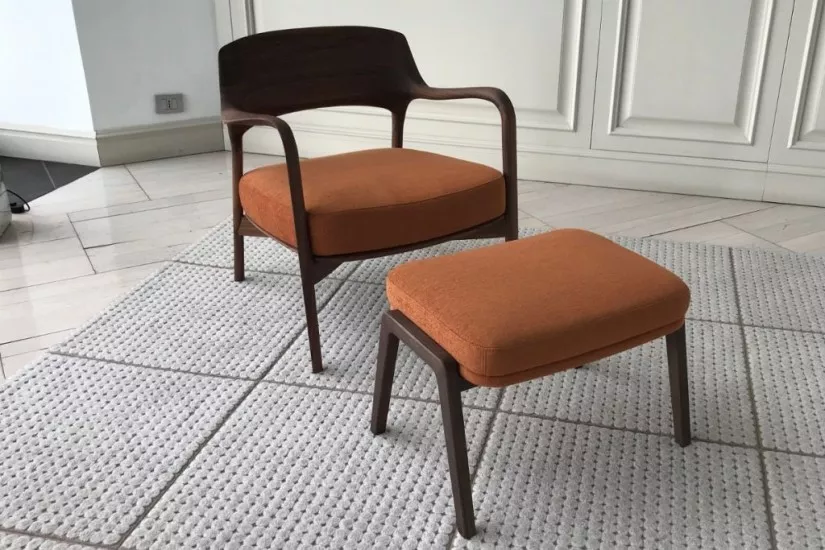 Poltrona Louis e Pouf Loretta (Offerta Expo)