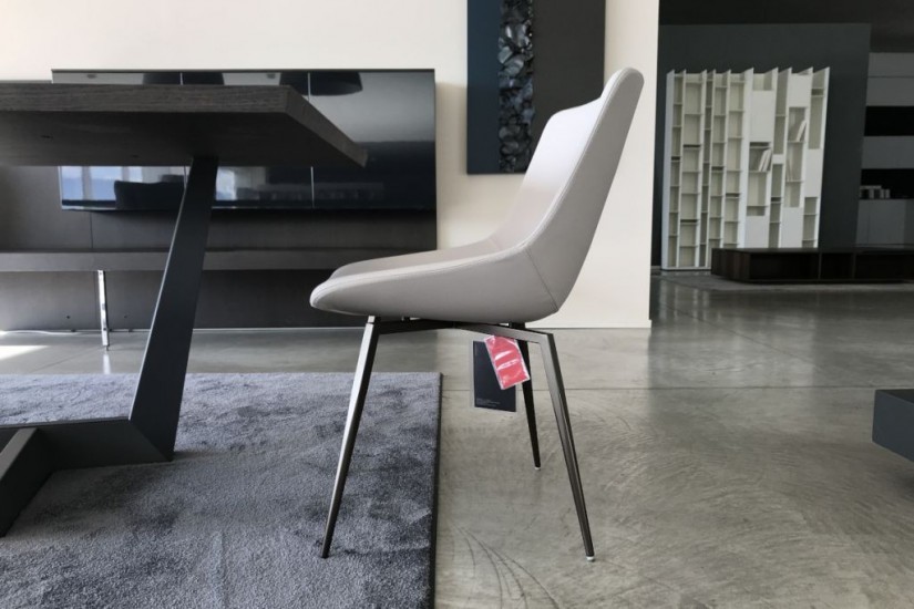 Artika Chair (Expo Offer)