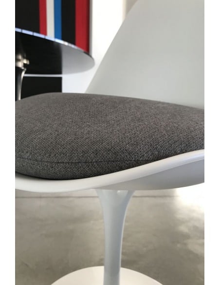 Tulip Chair (Expo Offer)