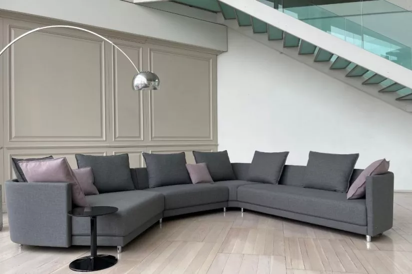Onda Sofa (Expo Offer)