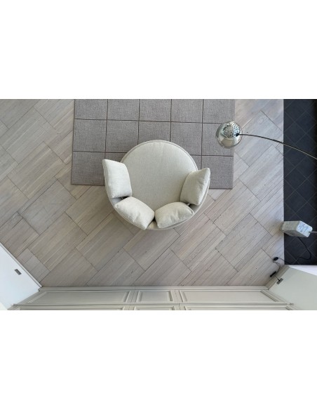 Amoenus Soft Swivel Sofa (Expo Offer)