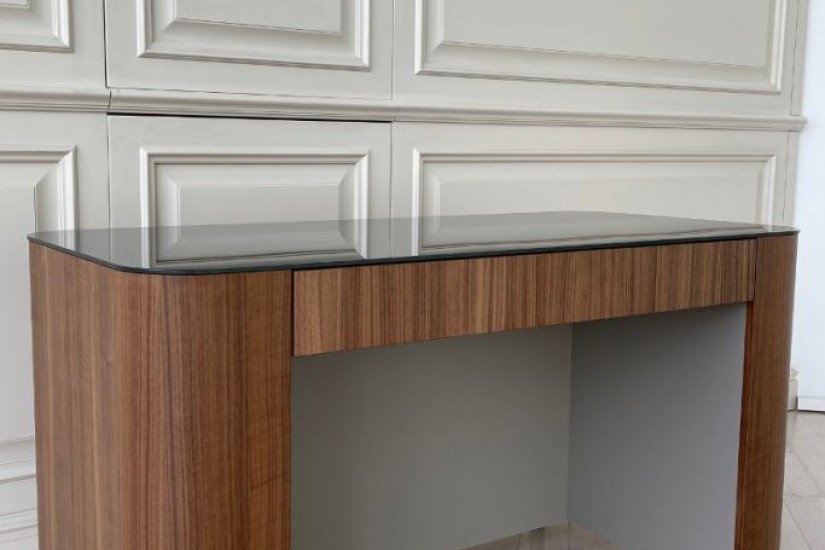 Postmoderne Desk (Expo Offer)