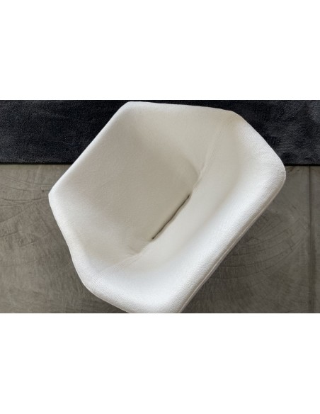 W-Hexagon Chair (Expo Offer)