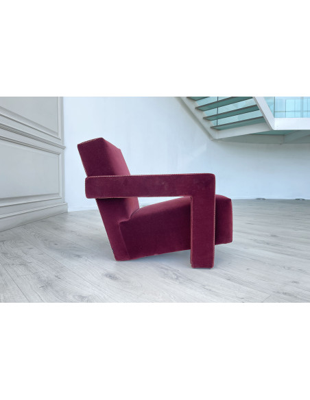 Utrecht Armchair - Red Version (Expo Offer)