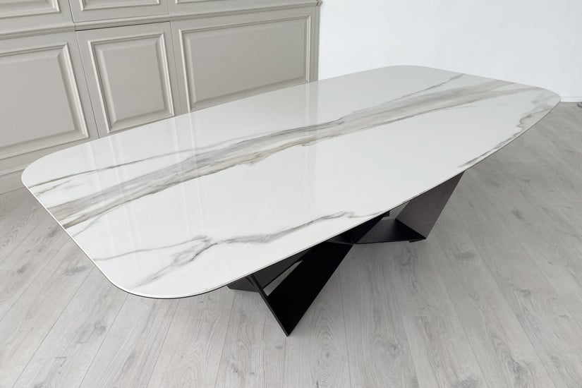 Skorpio Keramik Table (Expo Offer)