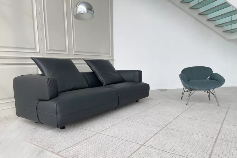 Starman Sofa (Expo Offer)