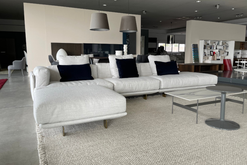 Campus Sofa (Expo Offer)