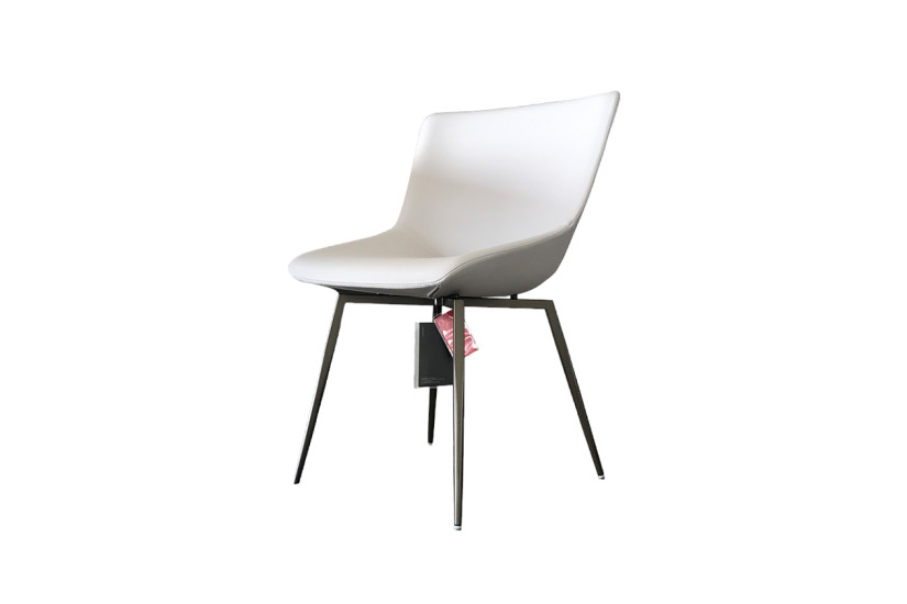 Artika Chair (Expo Offer)