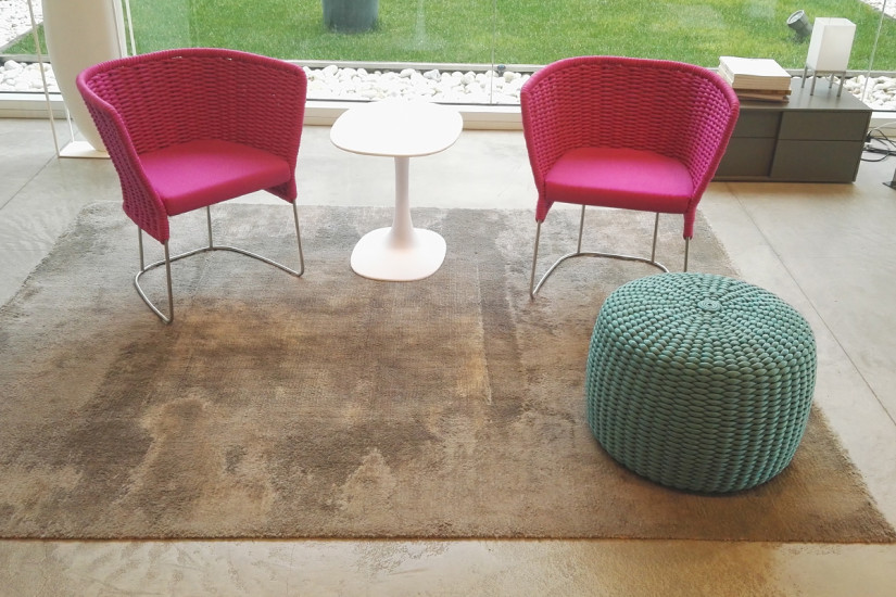 Nido Outdoor Pouf (Expo Offer)