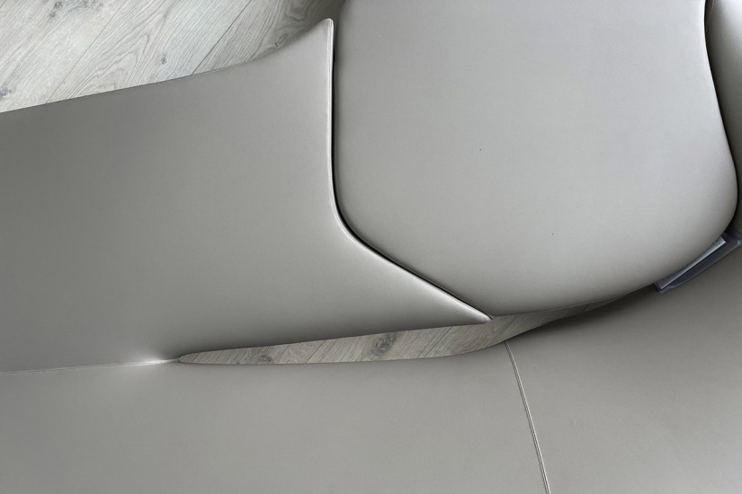 Moon System Sofa (Expo Offer)